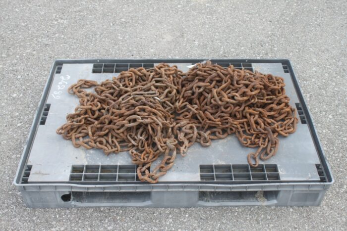 18.4x30 tire chains - Image 2