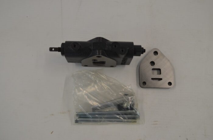 一 M9585 flow control valve, part number 3A151-90181 - Image 2