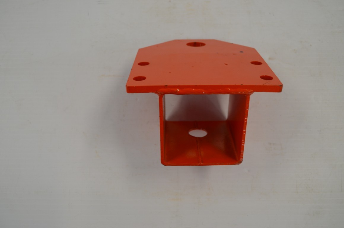 一 Kubota 70050-93690 rear bracket to fit Kubota G2001 front blade - Image 5