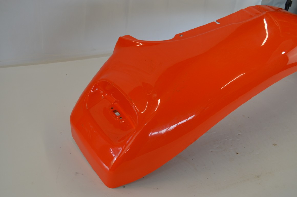 Kubota 3C50176014, RH fender fits many Kubota tractors, used, nice shape - Image 3