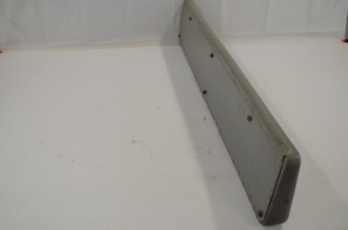 一 kubota 9"Hx51 1/2" W seat, gray, K731156020, used - Image 3
