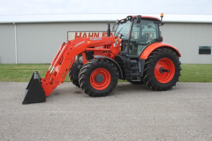 Kubota M7-171P 4wd tractor, 50K KVT, LM2605 SL loader, front hitch & pto