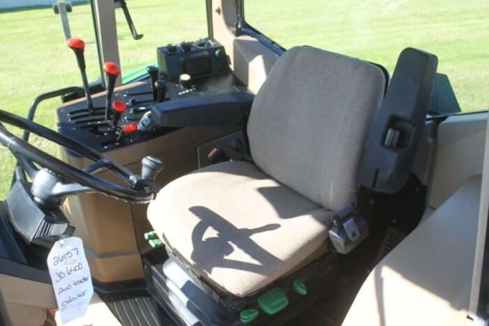 JD 6400 2wd tractor, cab, air 18.4R38, 2 remotes, rack and pinion axle, rebuilt engine - Image 19