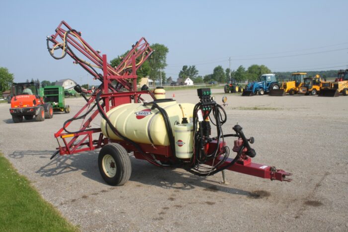 Hardi TR300 single axle sprayer, hydraulic lift, electric controls, foam marker - Image 3