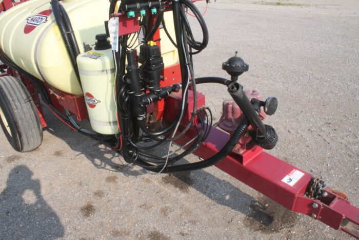 Hardi TR300 single axle sprayer, hydraulic lift, electric controls, foam marker - Image 11