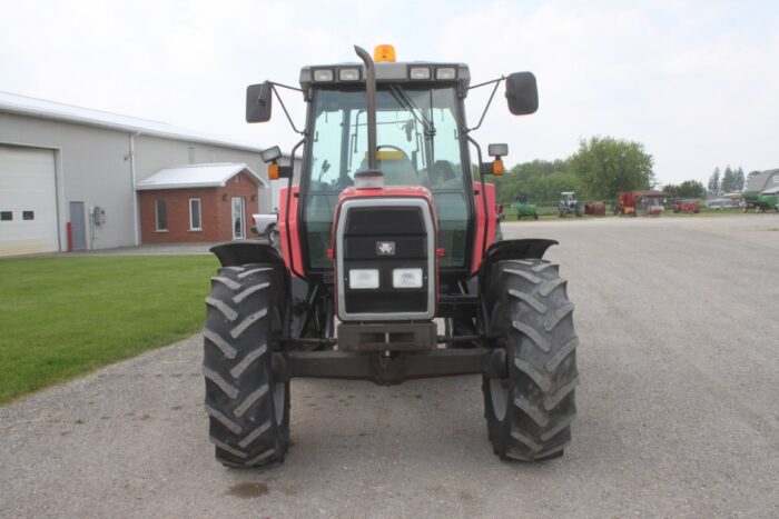 MF 6170 4wd tractor, cab, air, dynashift, 2 sets of remotes - Image 3
