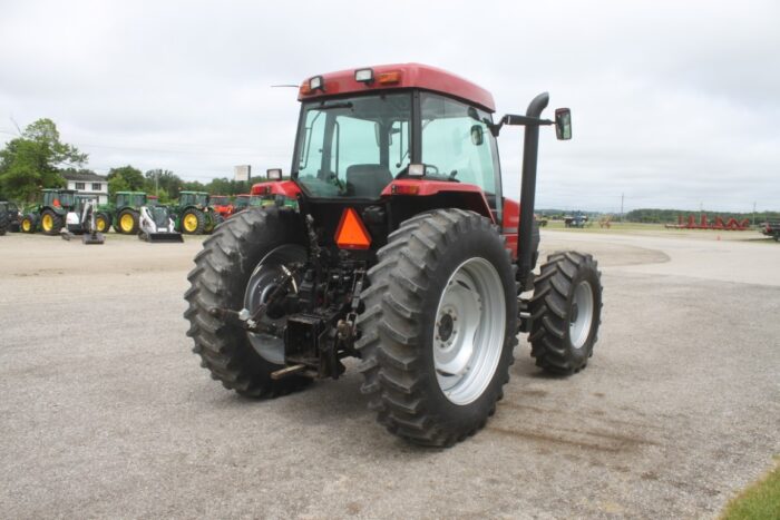 Case MX110 4wd tractor, cab, air, powershift - Image 6