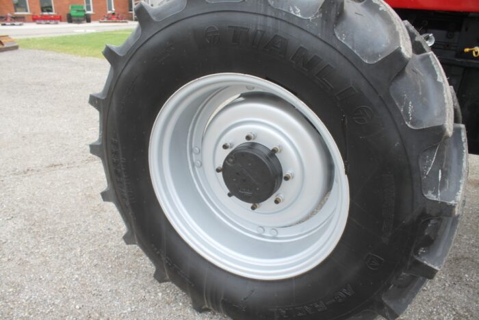 Case MX110 4wd tractor, cab, air, powershift - Image 11