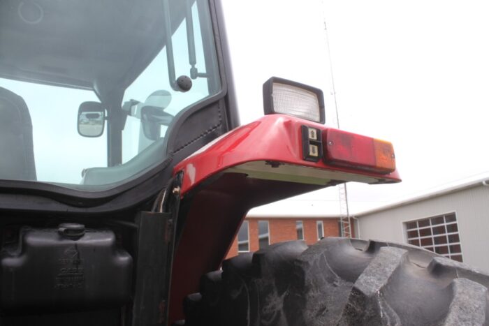 Case MX110 4wd tractor, cab, air, powershift - Image 17