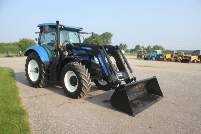 New Holland T6.180 4wd tractor, electro command, Quickie Q5S self leveling loader, 2,100 hours, local unit - Image 4