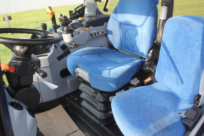 New Holland T6.180 4wd tractor, electro command, Quickie Q5S self leveling loader, 2,100 hours, local unit - Image 19