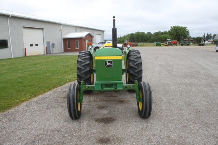 JD 1830 2wd tractor, 16.9x30, very nice one owner tractor - Image 3