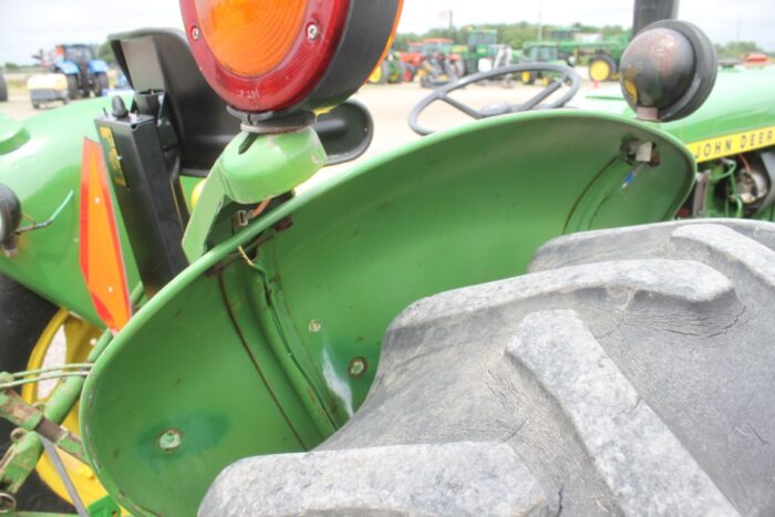 JD 1830 2wd tractor, 16.9x30, very nice one owner tractor - Image 11