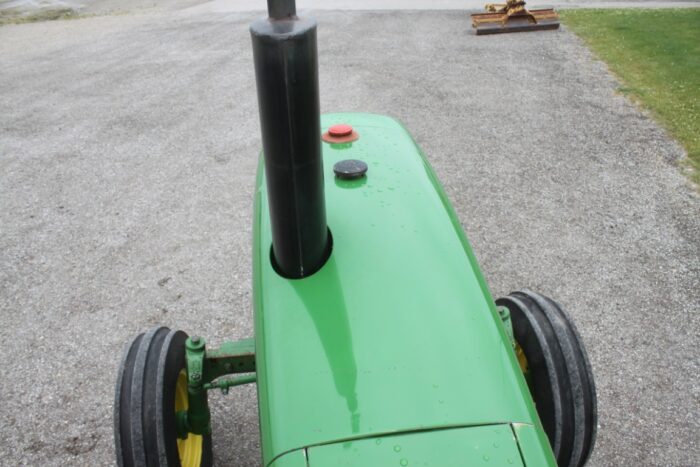 JD 1830 2wd tractor, 16.9x30, very nice one owner tractor - Image 18