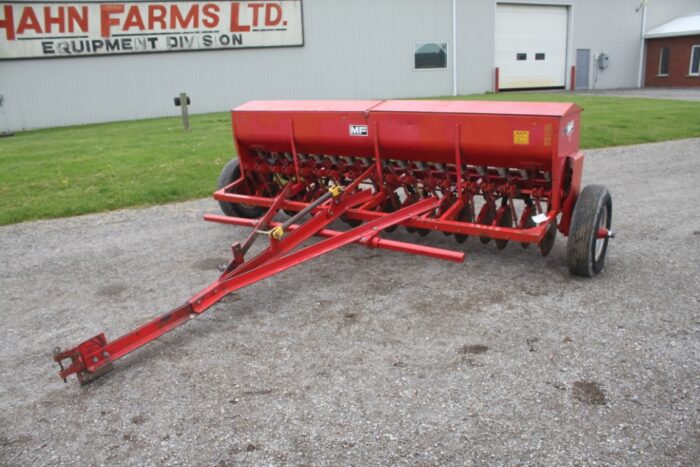 MF 33 17 run seed drill, grass box, double disc openers, clean - Image 2