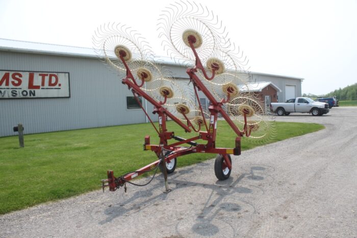 H & S V10 -10 wheel folding hay rake - Image 2