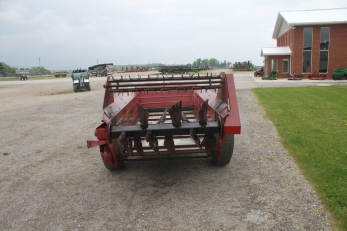 Case/Int 530 single axle manure spreader, top beater - Image 7