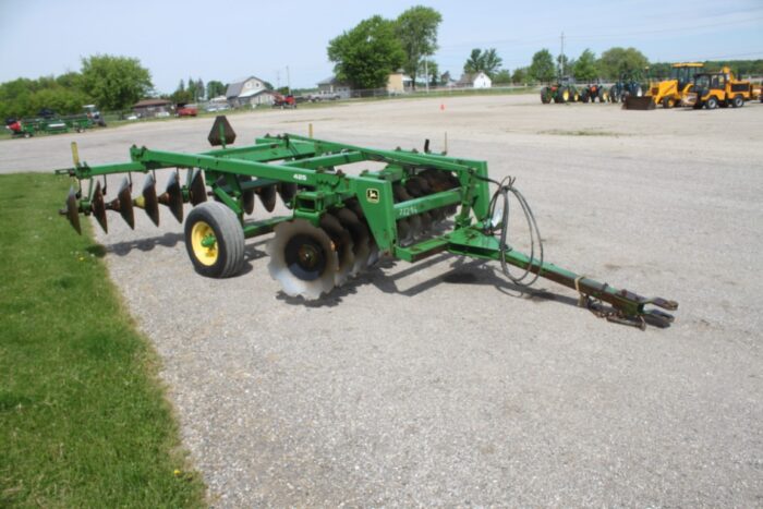 JD 425 10' offset disc, good blades - Image 4