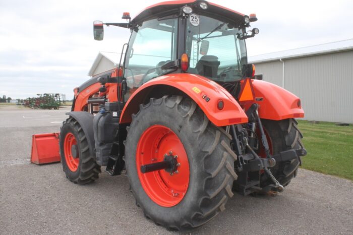 Kubota M7-152D-PS 4wd tractor, delux cab, air, powershift 40K, M67 loader - Image 7