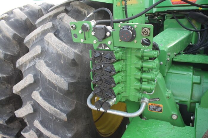 JD 9120 4wd tractor, powershift, PTO, 520/85R42 duals, 4 remotes, clean - Image 8