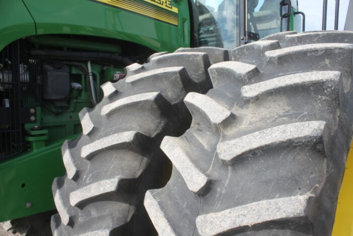 JD 9120 4wd tractor, powershift, PTO, 520/85R42 duals, 4 remotes, clean - Image 13