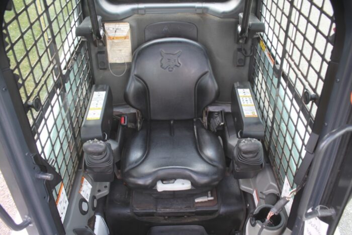 Bobcat T450 track skidsteer, cab, air, 2speed, auxiliary hydraulics hand controls, 2051 hours - Image 13