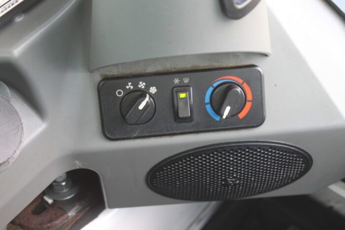 Bobcat T450 track skidsteer, cab, air, 2speed, auxiliary hydraulics hand controls, 2051 hours - Image 15