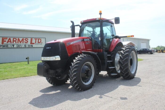 Case/Int 210 Magnum 4wd tractor, powershift, 480/80R46 axle duals, 4 remotes, 2698 hours, very clean - Image 2