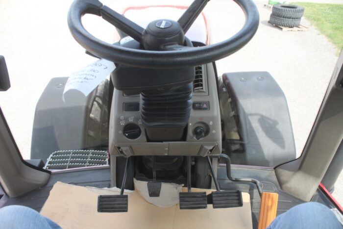 Case/Int 210 Magnum 4wd tractor, powershift, 480/80R46 axle duals, 4 remotes, 2698 hours, very clean - Image 26