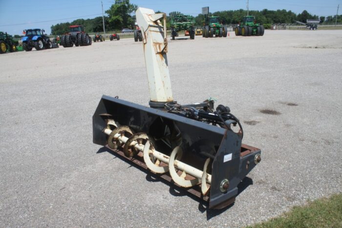 Buhler 8520 85" single auger snowblower, hydraulic turn - Image 4