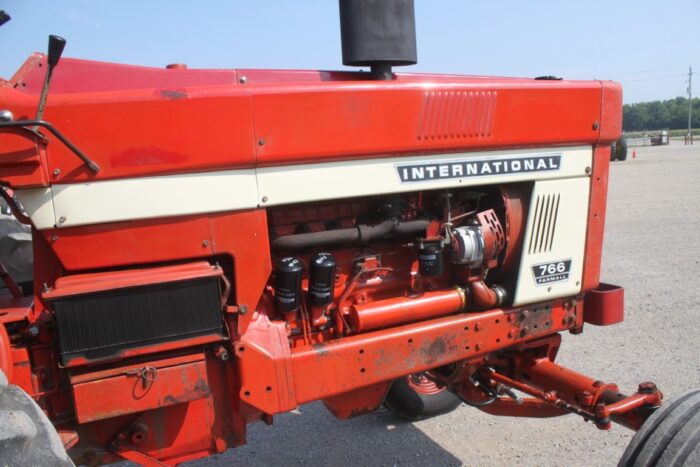 Int 766 2wd tractor, 3pth, dual pto, 18.4R38, 4167 hours - Image 14