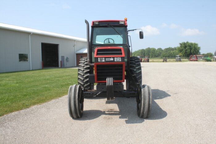 Case/Int 2096 2wd tractor, cab, air, powershift - Image 3