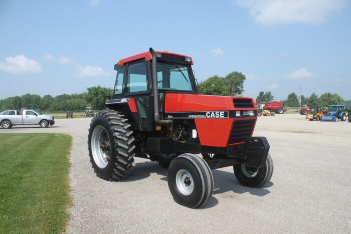 Case/Int 2096 2wd tractor, cab, air, powershift - Image 4