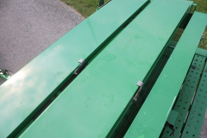 Great Plains 1005NF 10' no-till drill, markers, grass box, dry fert - Image 17