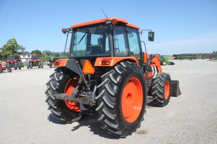 Kubota M120DTC 4wd, cab, air, M960 SL loader, 3690 hours - Image 6
