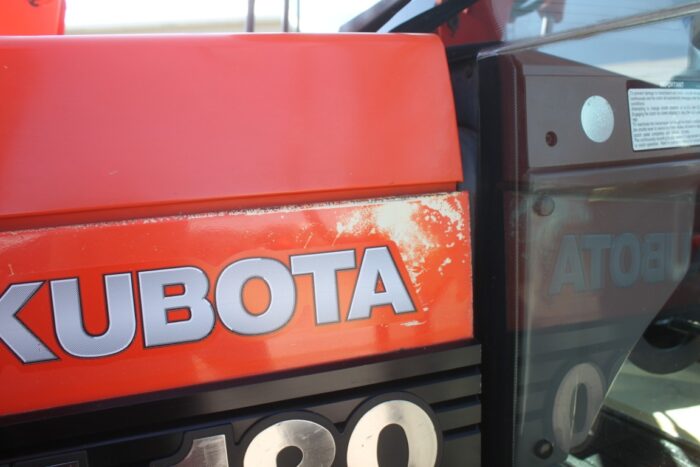Kubota M120DTC 4wd, cab, air, M960 SL loader, 3690 hours - Image 16