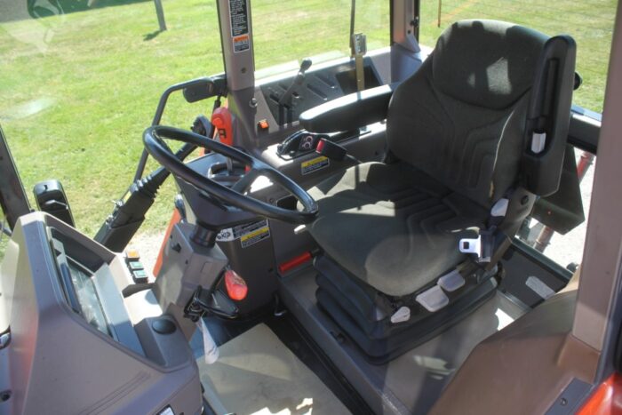 Kubota M120DTC 4wd, cab, air, M960 SL loader, 3690 hours - Image 23