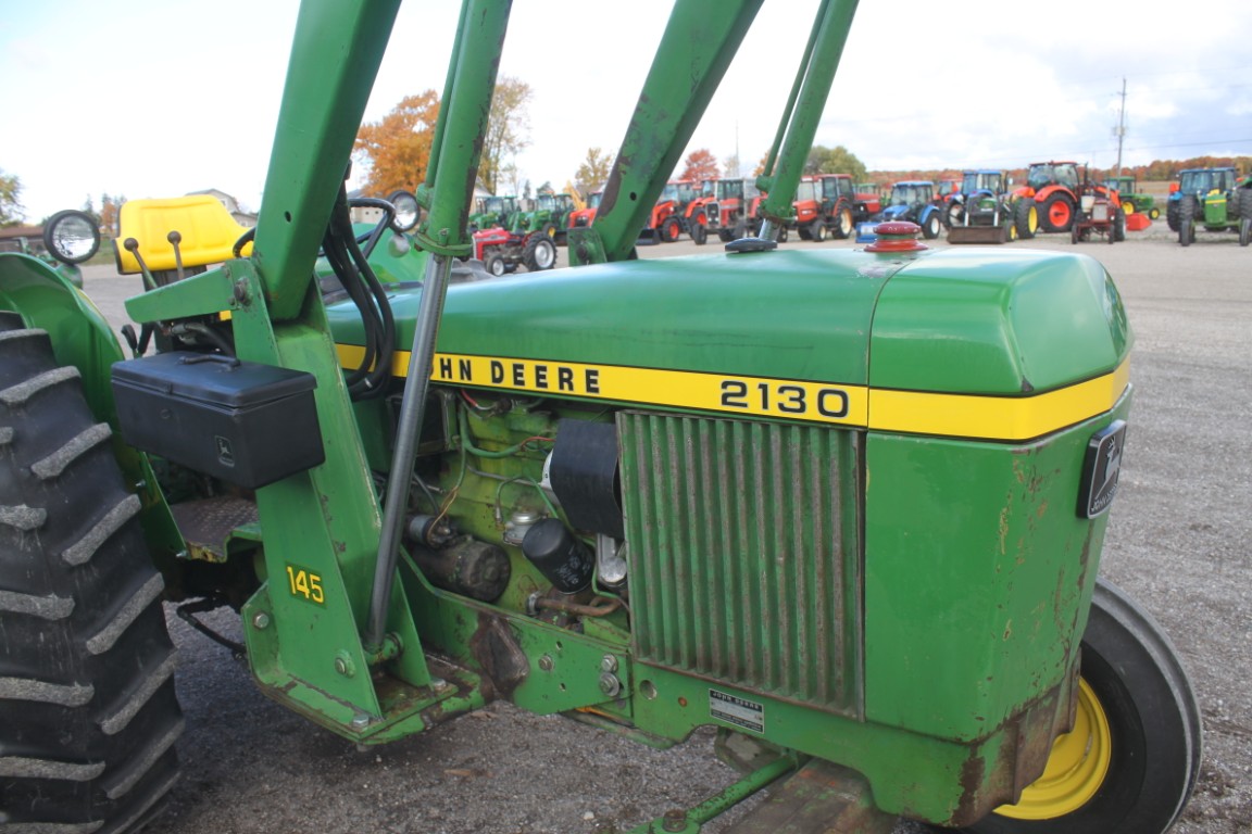 JD 2130 2wd tractor, 145 loader, 18.4x30 - Image 12