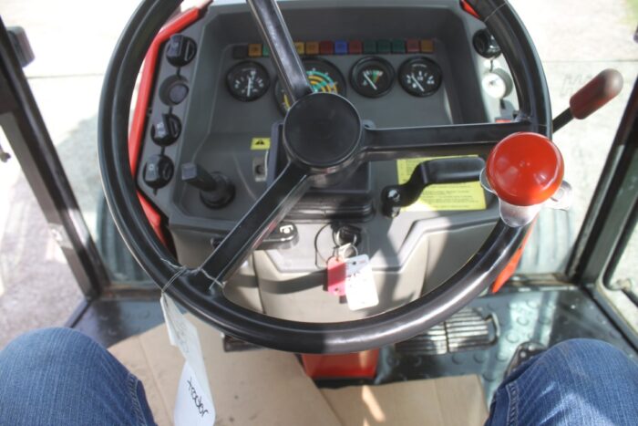Zetor 9520 2wd tractor, cab, air - Image 15