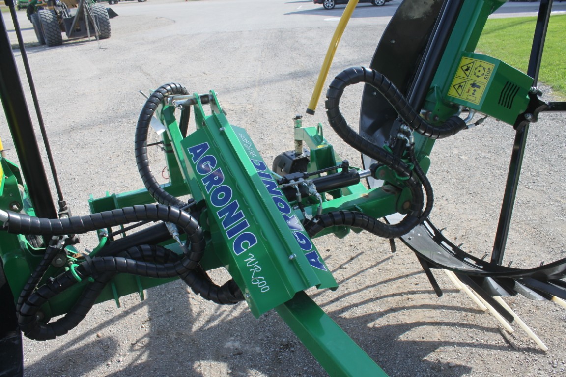 Agronic WR600 hay rake 19.5 ' wide....new - Image 6