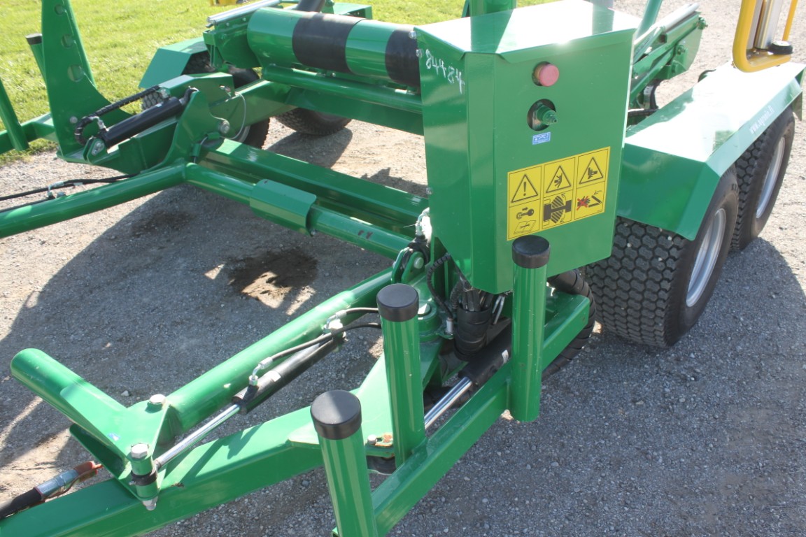 Agronic bale wrapper- automatic with twin satellite dispensers....new - Image 18