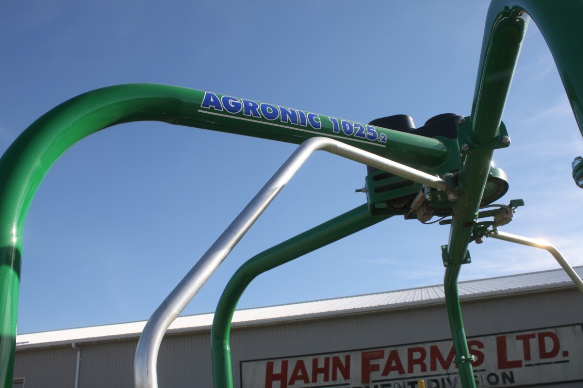 Agronic bale wrapper- automatic with twin satellite dispensers....new - Image 20