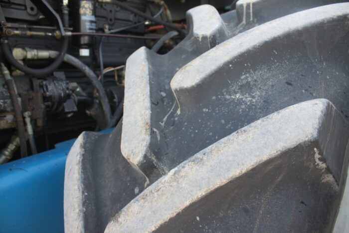 New Holland 9480 4wd tractor, synchro, 520/85R42, 4 sets of remotes - Image 14