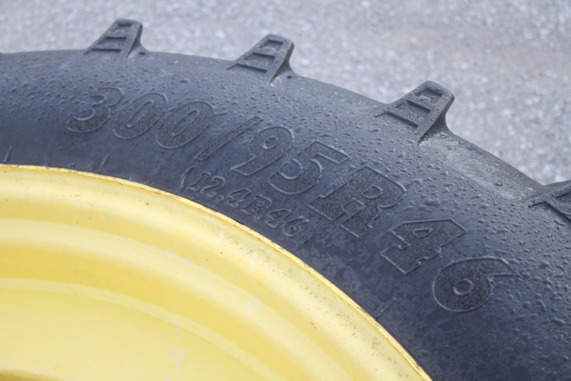 set of 2 300/95-46 tires and rims - Image 5
