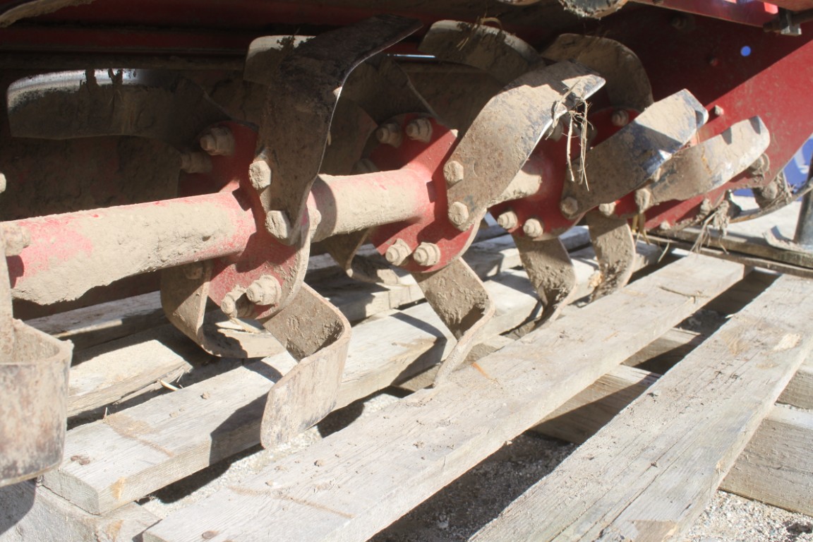 Buhler 4' roto tiller, made in Canada - Image 5