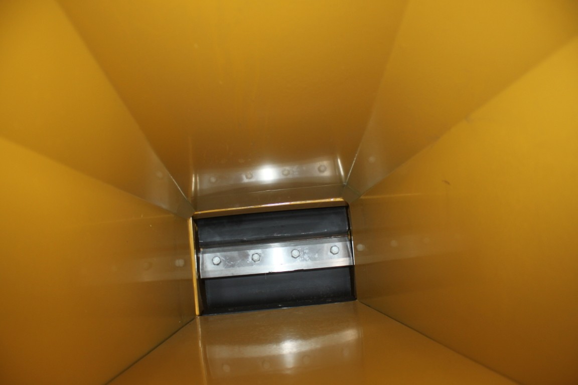 wood chipper, trailer mounted, Honda gas engine - Image 5