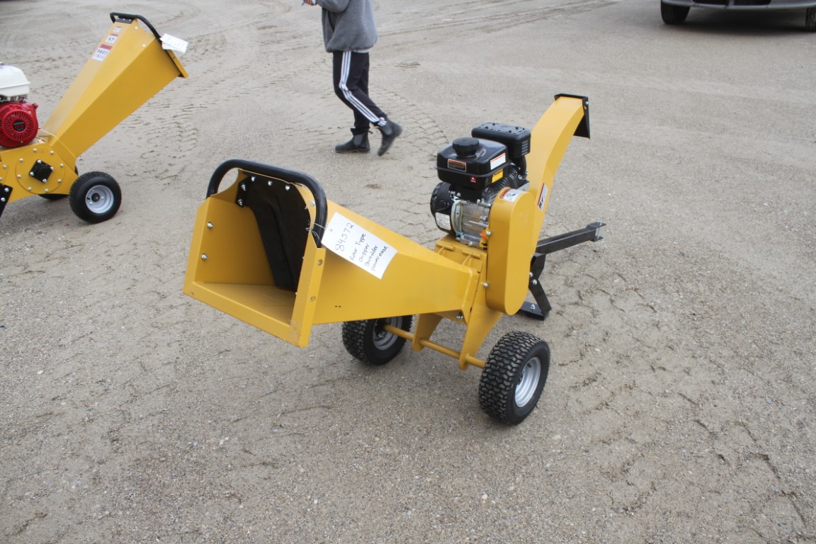 wood chipper, gas engine, on transport - Image 3