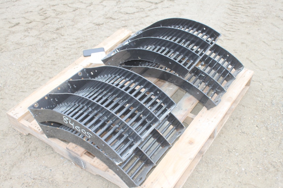 CIH Flagship round bar concaves, 1 set - Image 4