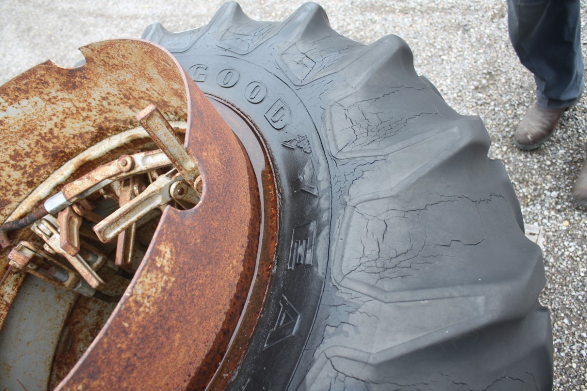 Goodyear 16.9x28 T rail duals - Image 5