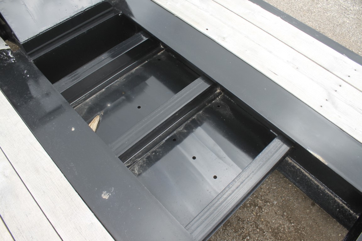 Witzco NGB-35 hydraulic detachable trailer - Image 12